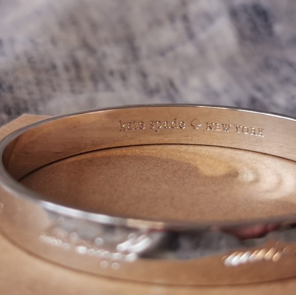 COPY - Kate Spade 'Be Mine' Bangle - Picture 4 of 4